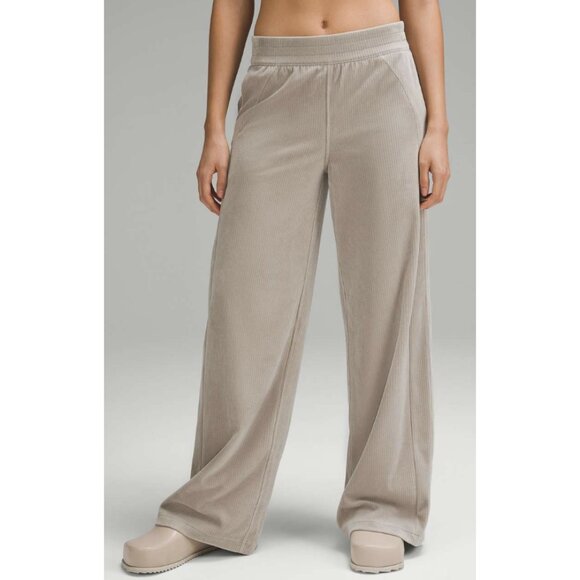 lululemon athletica Pants - LULULEMON Scuba Mid-Rise Wide-Leg Pant *Velvet Cord Riverstone 2023 Style Sz 14